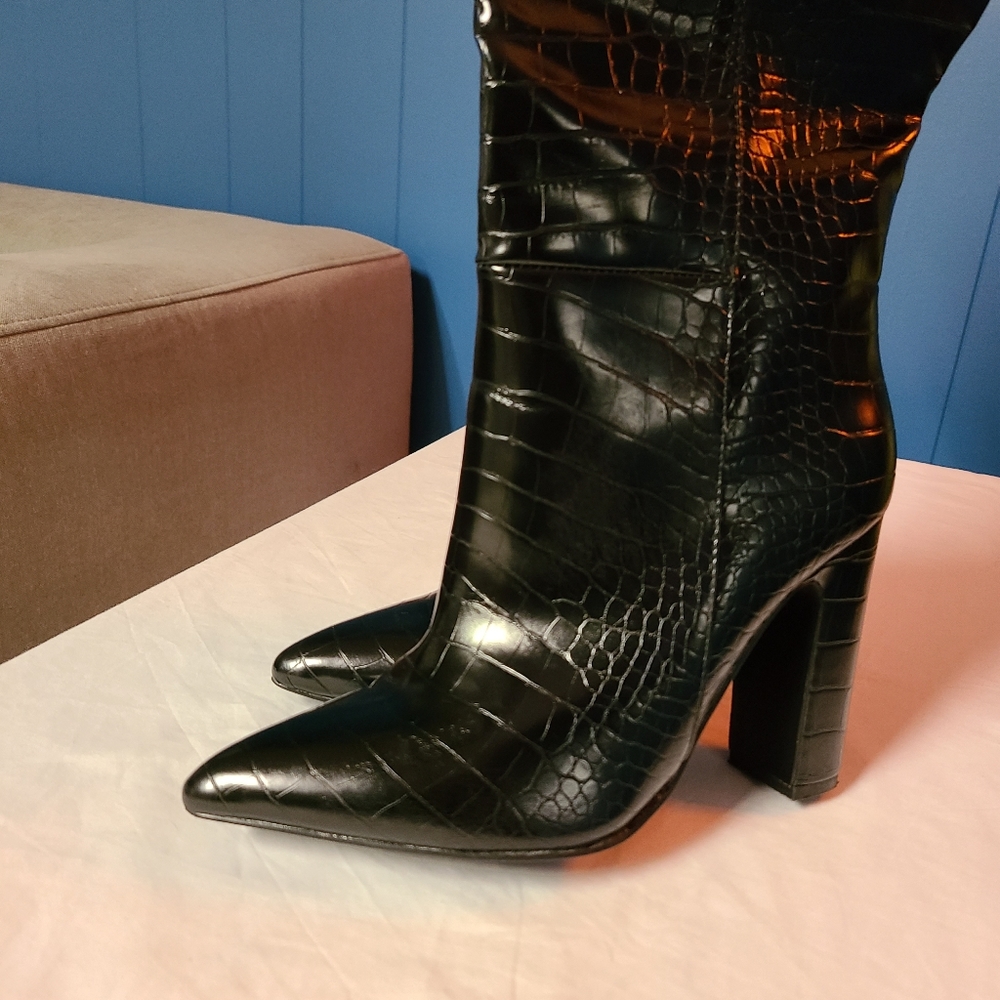 Steve Madden Nikitta Black Croc Textured Boots Size 8 - Picture 2 of 14